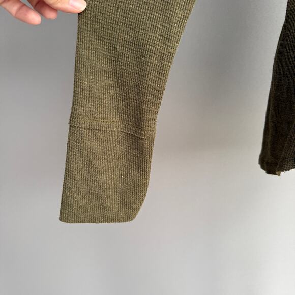 Hem & Thread olive green waffle knit thermal top - henley - military style - M - Picture 8 of 10